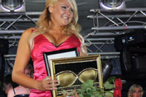 В Минске выбрали «Мисс грудь-2010» (фото)