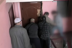 КГБ: в Минске во время перестрелки погибли сотрудник Комитета госбезопасности и стрелявший в него человек. Видео: дверь взламывают под «Раз-два-три»